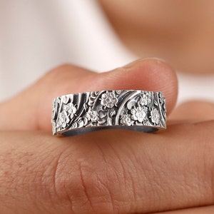 Japanese Wind and Flower Traditional Wedding Men&#39;s Band Ring, Flower Ornamental Wedding Silver Ring, Engagement Gift, Men Promise Ring