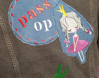 Prinzessin Jeansjacke mit Stickereien  in Gr. 46 und ein Achselmaß von 52 cm