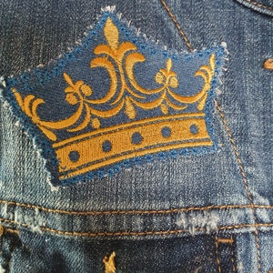 Früh-Prinzessin Jeansjacke mit Stickereien in Gr. 38 und ein Achselmaß von 44 cm 6 Bild 7