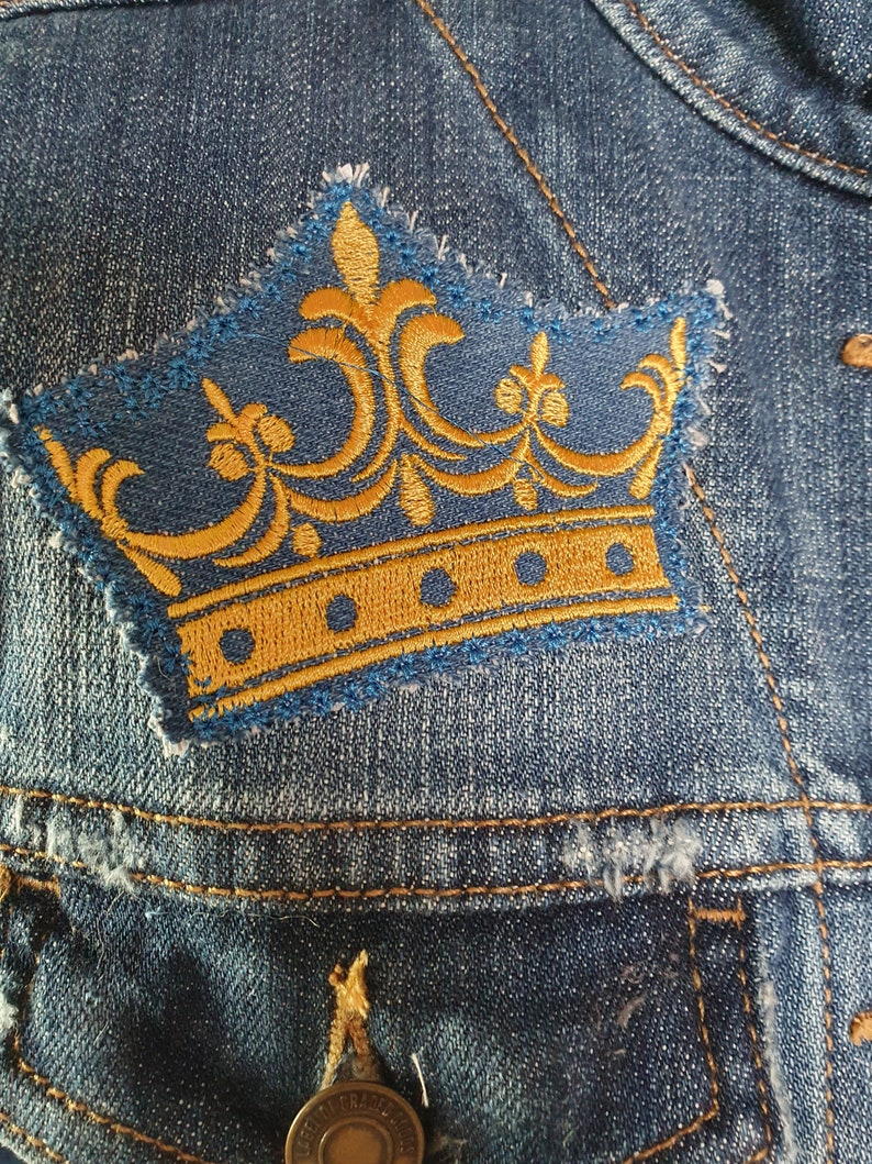 Früh-Prinzessin Jeansjacke mit Stickereien in Gr. 38 und ein Achselmaß von 44 cm 6 Bild 7