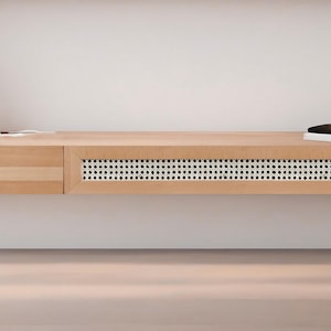 An der Wand befestigter Rattan-Tv-Ständer, Rattan-Medienkonsole, schwimmende TV-Einheit, handgefertigte Rattanmöbel, Boho-TV-Ständer