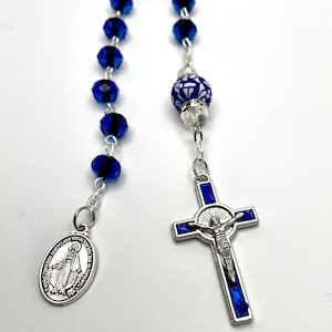 Royal Blue Beaded Tenner Chaplet One Decade Rosary With Glass Inlay St. Benedict Medal Crucifix and Miraculous Medal Devotional