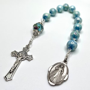 Divine Mercy Chaplet Tenner Rosary- Jesus I Trust In You Inscription, Saint Benedict Medal Crucifix