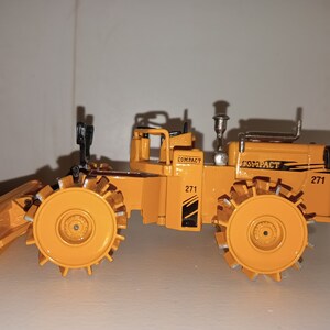 Compact 271 trash compactor  (Caterpillar 825B) - Joal 1:50 scale diecast