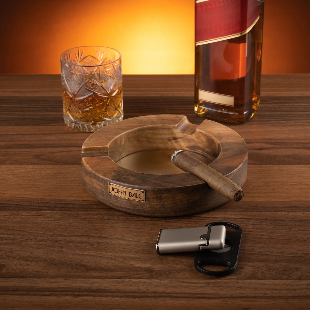 Oval Wooden Ashtray Custom Unique Cigar Ashtray, Stylish Cigar Holder