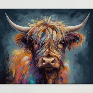Highland Kuh Druck auf Leinwand. Eine einzigartige mehrfarbige schottische Kuhmalerei, horizontale Landschaft. Bunte Bauernhof Wand Dekor Geschenke für Bauern Mutter