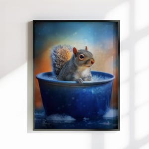 Scoiattolo nella vasca da bagno, tela o poster. Stampa a olio, quadro con scoiattolo nella vasca da bagno, decorazione da bagno con animali extra large, creatura del bosco.