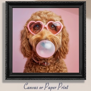 Divertente stampa di Goldendoodle su tela Bubble Gum / Senza cornice. Regalo per proprietari di cani color cammello, arte trendy di Golden Doodle, immagine di Labradoodle, ritratto di animali domestici.