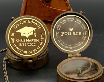 Gepersonaliseerde afstudeercadeau gegraveerd messing kompas