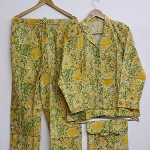 Floral Print Cotton Pajamas Set - Indian Nightwear