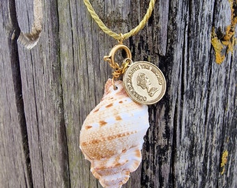 shell charm necklace, beach, gold colored, lightweight, interchangeable