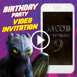 Op de afbeelding: Een digitale video-uitnodiging voor een verjaardagsfeestje met een zwarte draak met groene ogen. De uitnodiging op een smartphonescherm luidt "Jacob wordt 9". Boven de draak staat de tekst "Verjaardagsfeestje Video Uitnodiging."