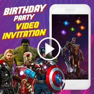 Puede incluir: Una invitación de video para una fiesta de cumpleaños con un fondo morado y el texto "Birthday Party Video Invitation" en amarillo. El video muestra una escena de la película Avengers con Thanos, Hulk, Thor, Iron Man y Captain America.