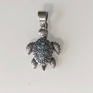 Sterling Silver Sea Turtle Pendant with aqua crystal stones - marine- Sealife jewelry