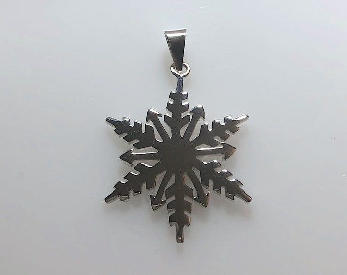 Snowflake Pendant, Sterling Silver 925 - Winter Jewelry,  Nature pendant