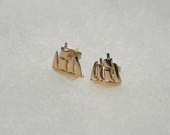 14K Solid Gold Ship Stud Earrings - Nautical, sailing, marine jewelry