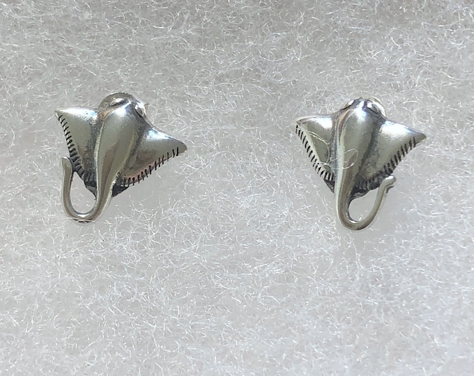 Sterling Silver Stingray Stud Earrings, Nature life, Sealife Jewelry