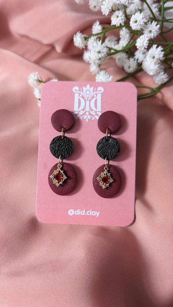 Red queen ,Red, ,springtime styles,Summer Floral Polymer Clay Earrings,Gift ,elegant ,gold earrings,Modern earrings, Dangle earrings, stud