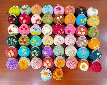 Mini Crochet Coin Purse Keychain – Handmade Floral Kiss Lock Pouch – Cute Gift for Women, Kids, or Bag Charm – 8x8 cm (3x3 in)