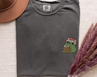 Embroidered Book Cottagecore T Shirt, Frog Mushroom Crewneck Jumper, Cottagecore Book Tee, Embroidered Crewneck, Just One More Chapter