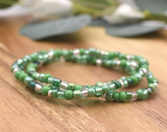 EMERALD GREEN Beaded Bracelet  | Silver accents | 4mm Seed Bead | Stacking Bracelet | Handmade