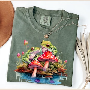 Comfort Color frog mushroom tshirt, floral Nature shirt, mushroom shirt, goblincore tee, cottagecore aesthetic, fairycore tee, forest tshirt