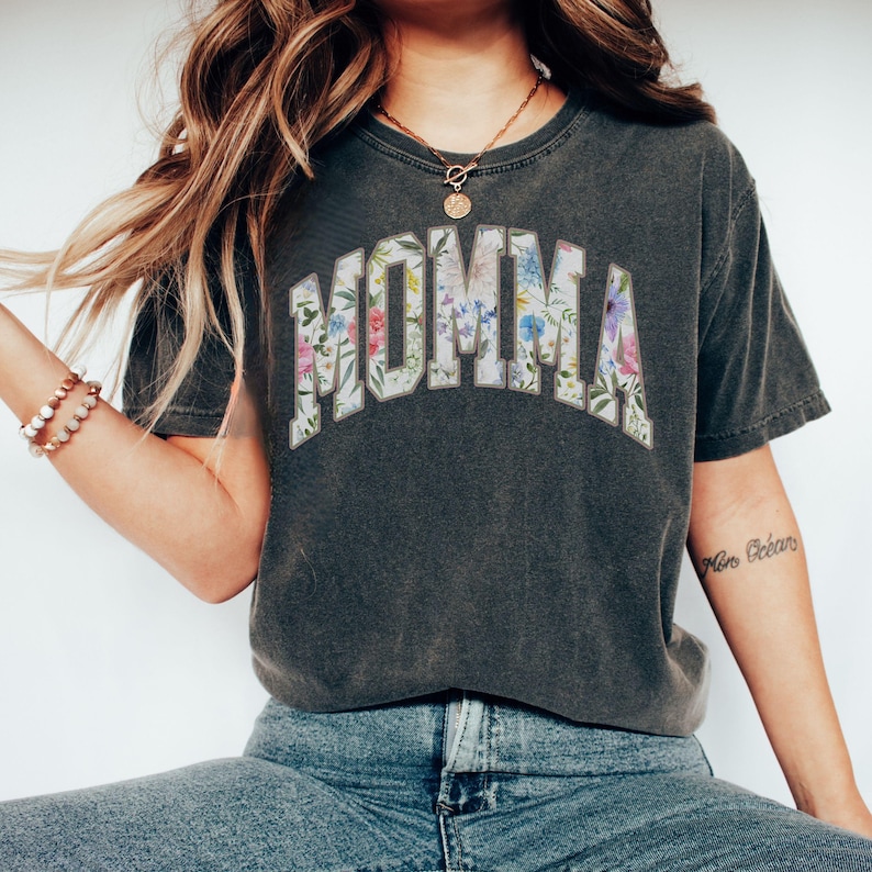 Comfort Colors® Vintage Floral Momma shirt, Best Momma TShirt, Strong Woman Shirt, gift for mother's day, Cottagecore Mom tee, Women's shirt image 1