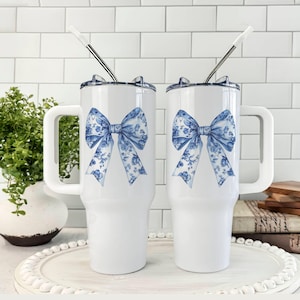 Coquette bow Tumbler, Blue toile Floral Tumbler, Floral chinoiserie 40oz Tumbler, Bridesmaid Gift, bach tumbler, birthday gift, gift for her