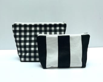 Zip Pouch Make Up Bag Wash Bag PDF download tutorial and pattern instructions 2 sizes