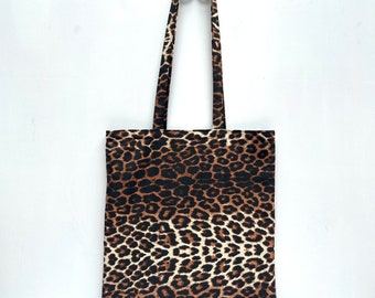 Classic tote bag PDF downloadable tutorial cut and draft pattern panels beginner friendly fully lined, inside pocket, long or short straps