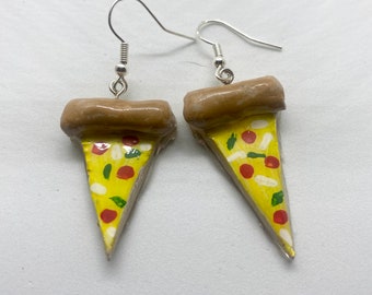 Pizza Clay acryl oorbellen
