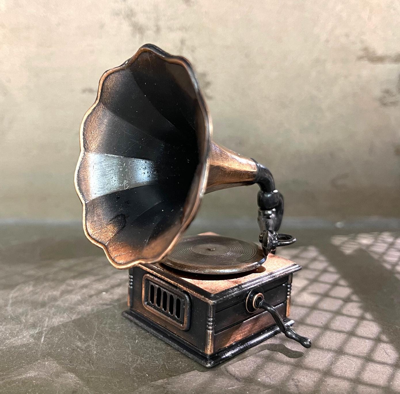 Antique pencil sharpener - Etsy 日本