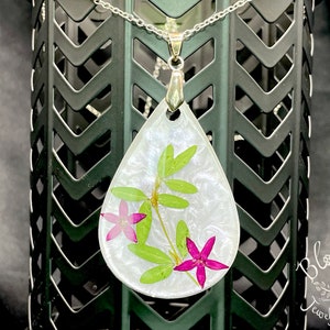 Real Purple Star Flower & Leaves on Pearl Satin Teardrop Necklace