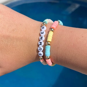 Ensemble d'été de perles | Perles pastels | Bracelets de perles d'argile | Bracelet de perles d'été | Cadeau de bracelet de professeur | Bracelet fête des mères | bracelet de plage