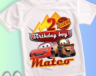 Camiseta de cumpleaños inspirada en coches, fiesta temática de coches, camiseta personalizada de coche para niños, camiseta de regalo de cumpleaños, camisetas familiares personalizadas CS09