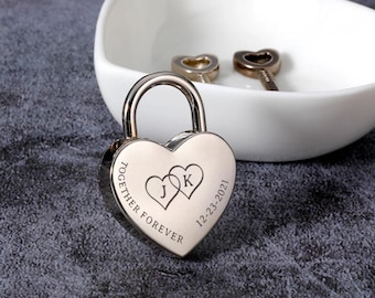 Cerradura y llave con iniciales personalizadas, regalo original San Valentín, Cerradura de amor, Llavero de pareja personalizado, Llave y cerradura, Regalos lindos para parejas