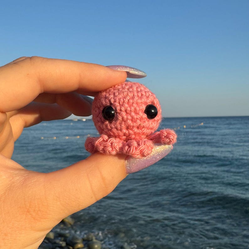 crochet-pattern-amigurumi-mini-octopus-mini-octopus-tiny-octopus