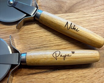 Pizzaschneider pizzaroller Messer personalisiert Gravur Männer Geschenke  Hochzeitsgeschenke Einweihungsgeschenk Weihnachten Vatertag