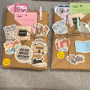 Blind Date with a Book Gift Box – Surprise Book + Stickers + Pen – Choose Genre – Gift for Readers & Book Lovers