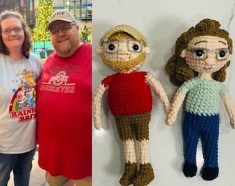 Gepersonaliseerde gehaakte poppen, gehaakte pop van portret, aangepaste pluche pop, look alike pop, cadeaus voor moeder vader haar Moederdag verjaardagscadeau