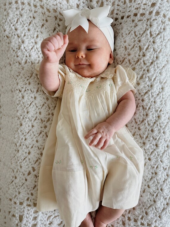 Vintage embroidered baby Gem