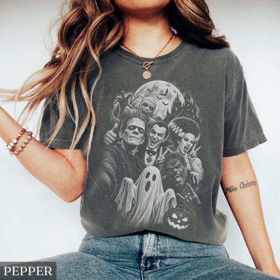 Retro Halloween Monster Selfie Comfort Colors® Shirt, Funny Halloween T-shirt, Vintage Horror Tee, Monster Selfie Tshirt, Horror Fan Gift