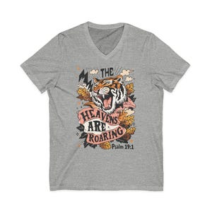Bible Verse V-neck Shirt, The Heavens Are Roaring Tshirt, Christian Gifts, Tiger Lover Shirts, Religious T-shirt, Bible Study Tee zdjęcie 2