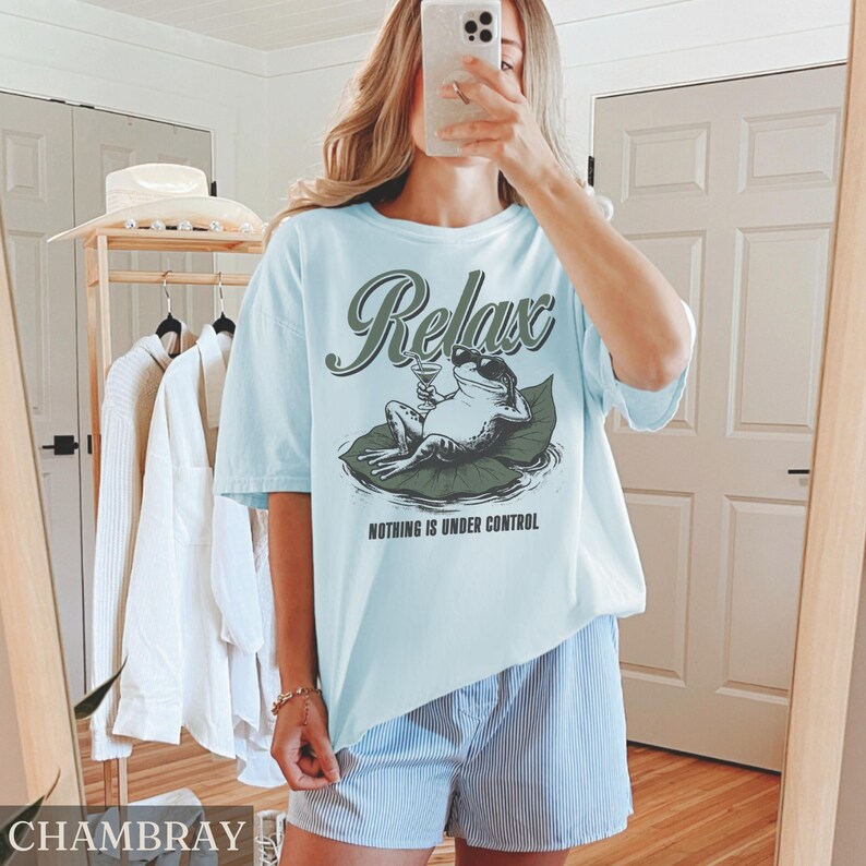 Relax Frog Comfort Colors® Shirt, Nothing Is Under Control, Funny Frog Meme Tee, Sarcastic Humor Tshirt, Chill Frog Graphic Tee bild 5