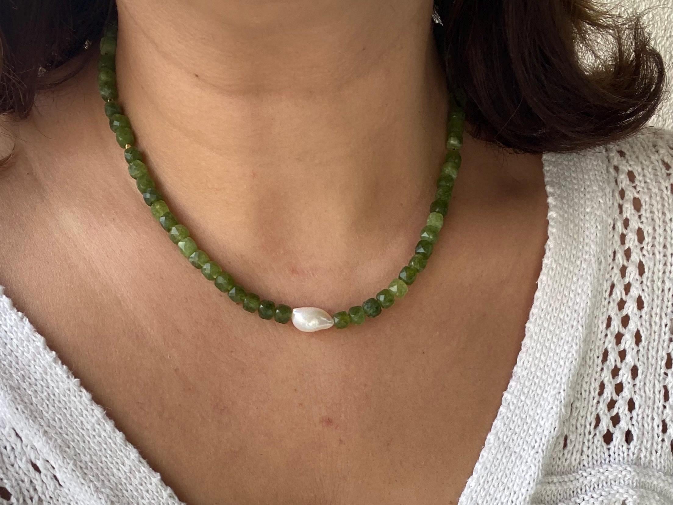 Greenstone necklaces - Etsy 日本