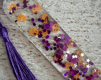 Glittery Pumpkin Halloween Bookmark: Spooky Fall Reading Accessory for Book Lovers