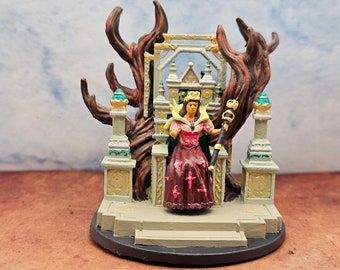 Empress on Her Throne Druid Queen 32mm Hand Painted Tabletop DND Gaming