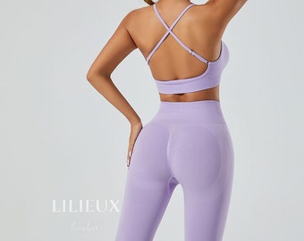 Seamless High-Waisted Yoga Set – Open Back Sports Bra, Ruched Leggings