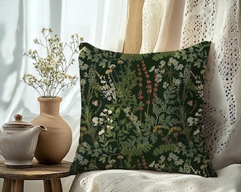 Green Floral Garden Throw Pillow Wildflower Botanical Cushion Cover Nature-Inspired Accent Pillow for Garden Sun Room Indoor/Outdoor Pillows
