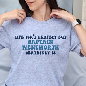 Jane Austen Shirt, Jane Austen Geschenk, Überredung, Captain Wentworth Bookish T, Booktrovert Shirt, klassische Literatur, Bibliothekar Shirt
